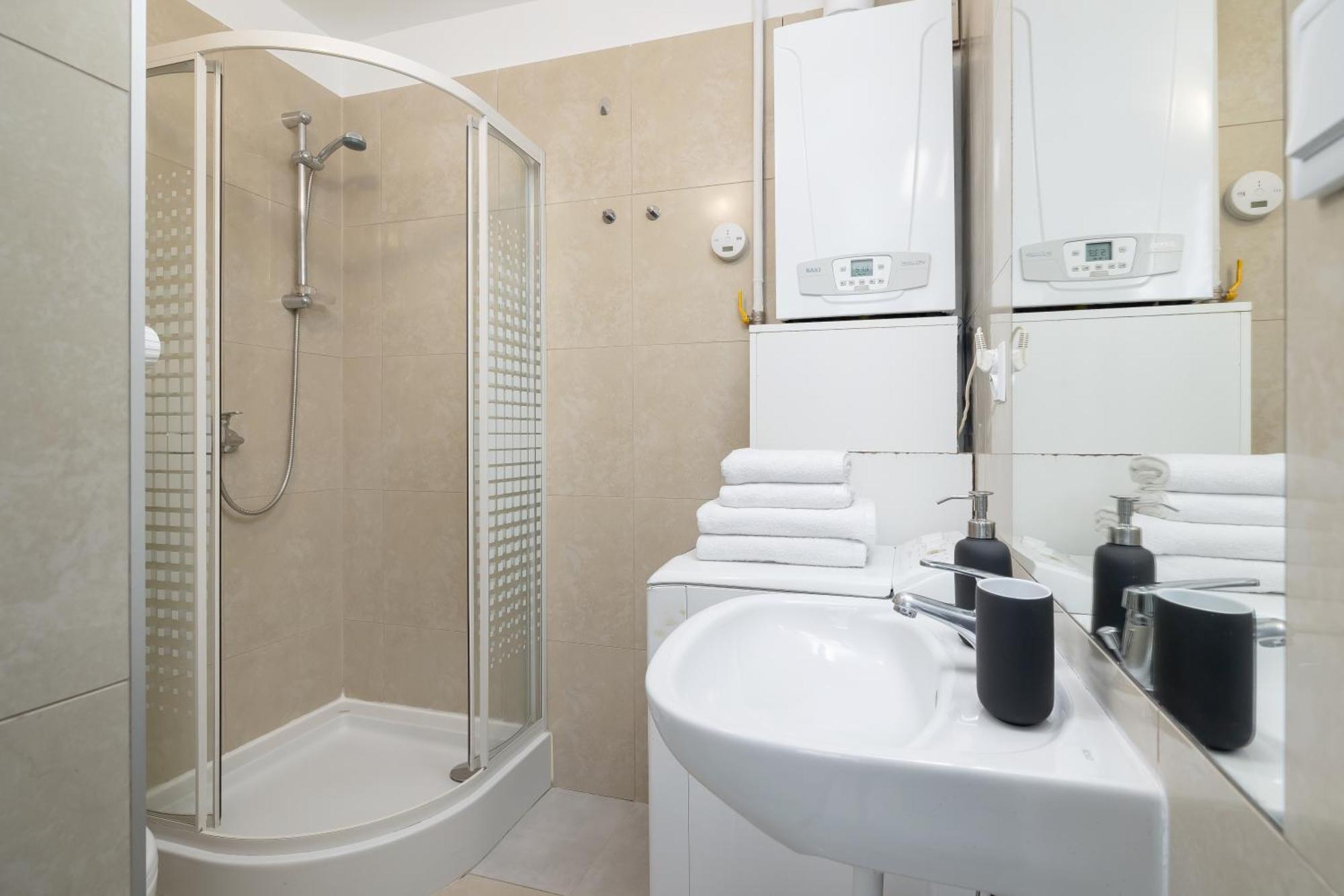 Studio Apartment With Ac - Dluga 65 Cracovie Extérieur photo
